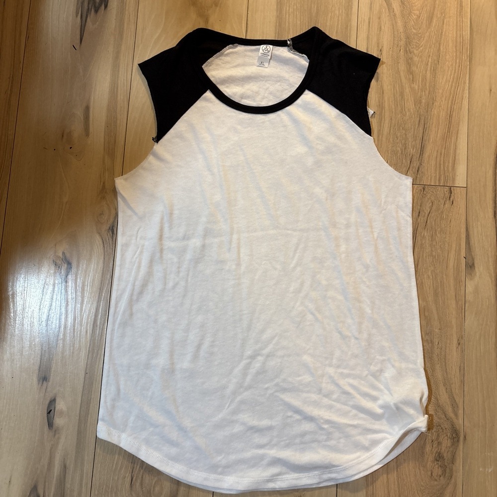 Alternative Women's XL T-shirt 5104bp Team Player Tank Black‎ and White